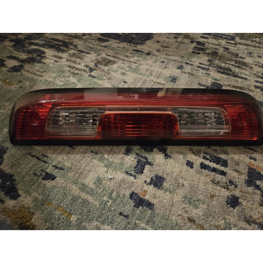 15 CHEVY SILVERADO 2500 HIGH MOUNTED STOP LIGHT 20979071